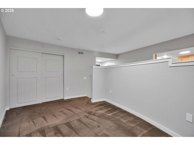 327 Nw PARK Ave 3B, Portland, OR 97209