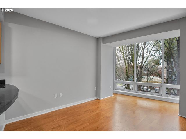 327 Nw PARK Ave 3B, Portland, OR 97209