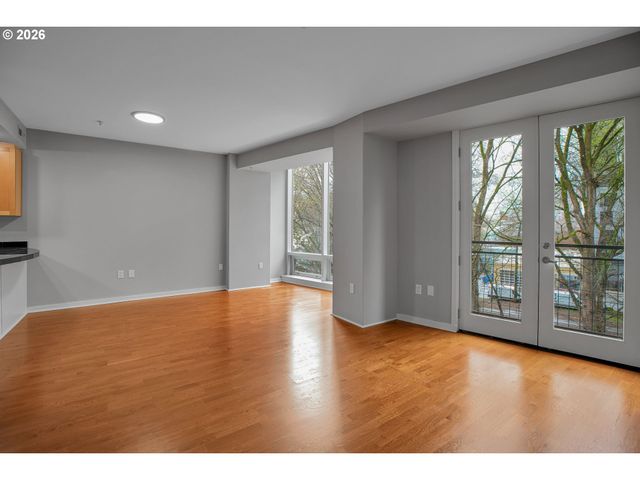 327 Nw PARK Ave 3B, Portland, OR 97209