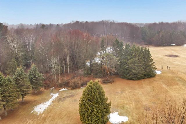 4565 HILLTOP DRIVE, Suamico, WI 54173