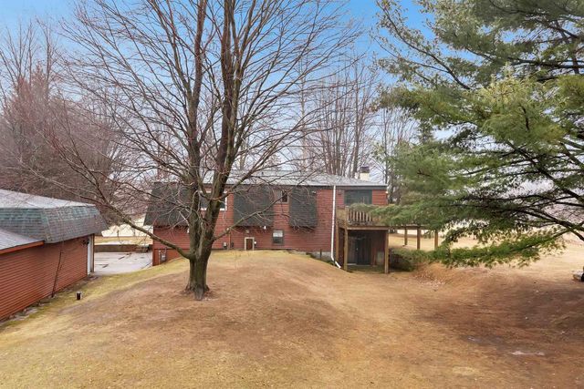 4565 HILLTOP DRIVE, Suamico, WI 54173