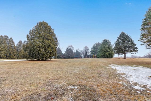 4565 HILLTOP DRIVE, Suamico, WI 54173