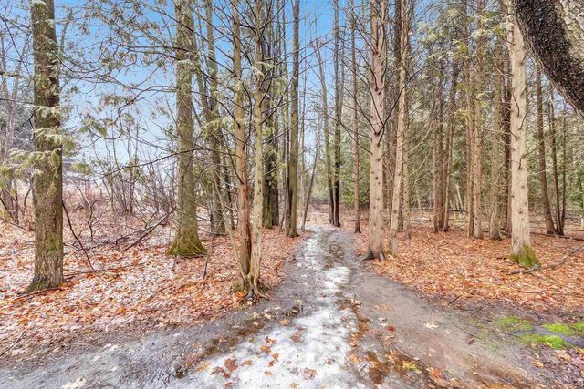 4565 HILLTOP DRIVE, Suamico, WI 54173