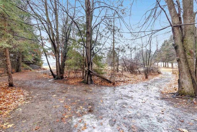 4565 HILLTOP DRIVE, Suamico, WI 54173