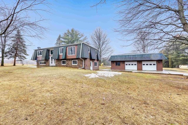4565 HILLTOP DRIVE, Suamico, WI 54173