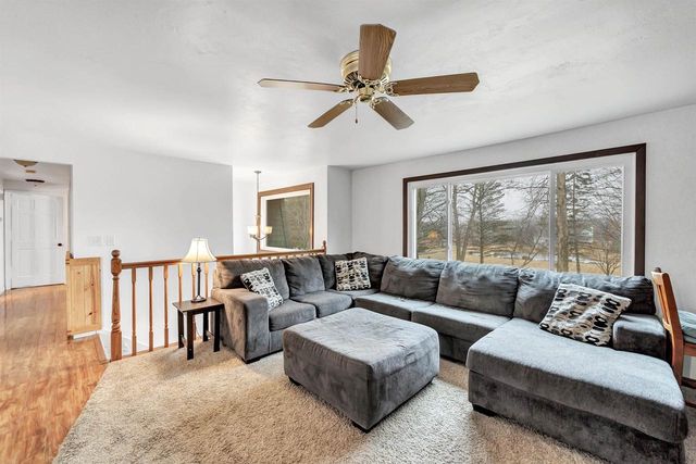 4565 HILLTOP DRIVE, Suamico, WI 54173