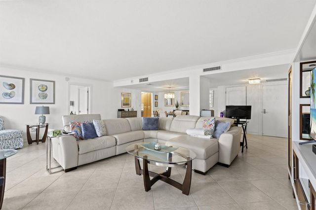 4200 N Ocean Drive 1-204, Riviera Beach, FL 33404