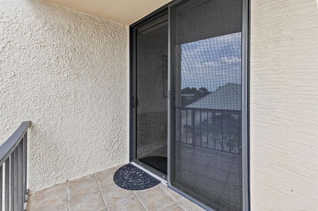4200 N Ocean Drive 1-204, Riviera Beach, FL 33404