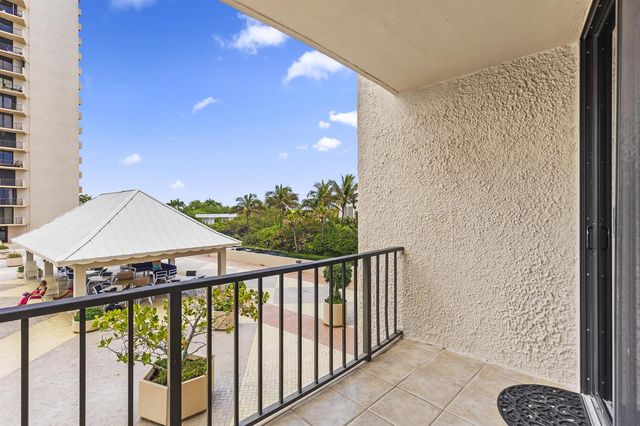 4200 N Ocean Drive 1-204, Riviera Beach, FL 33404