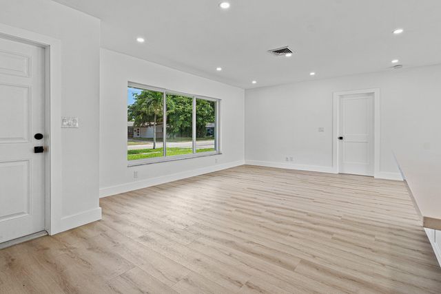 970 SW 7TH Street, Boca Raton, FL 33486