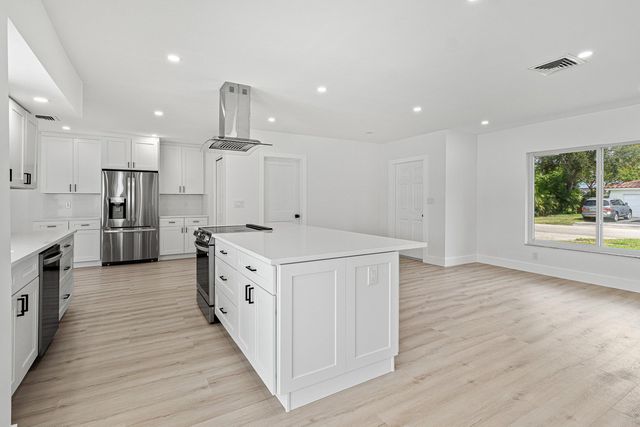 970 SW 7TH Street, Boca Raton, FL 33486