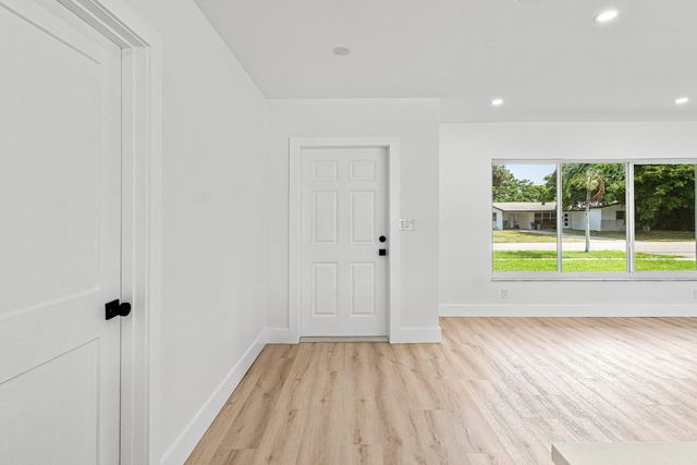 970 SW 7TH Street, Boca Raton, FL 33486