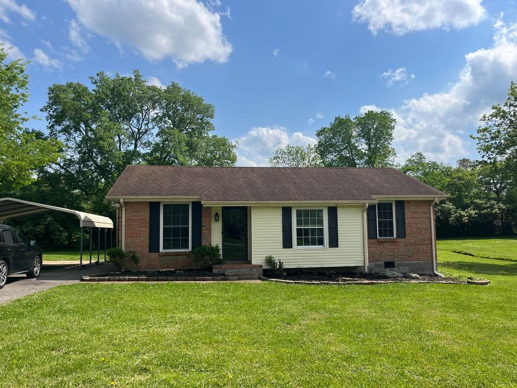923 Hart St, Gallatin, TN 37066