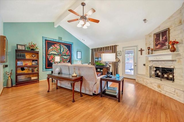 17030 Coachmaker Drive, Friendswood, TX 77546