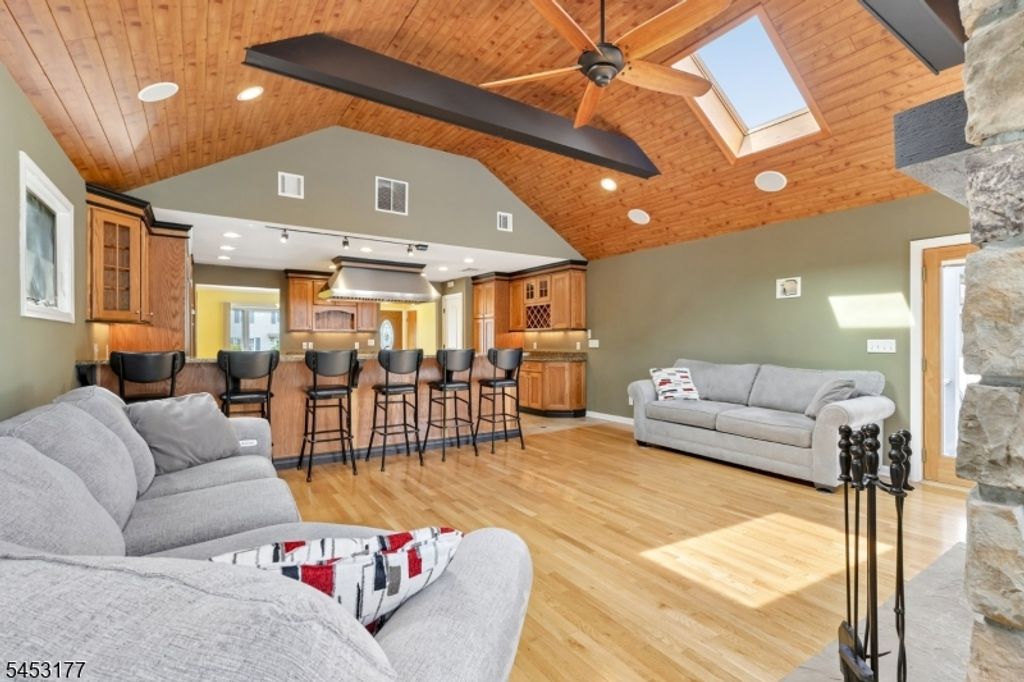 1526 N Stiles St, Linden City, NJ 07036 — photo 5
