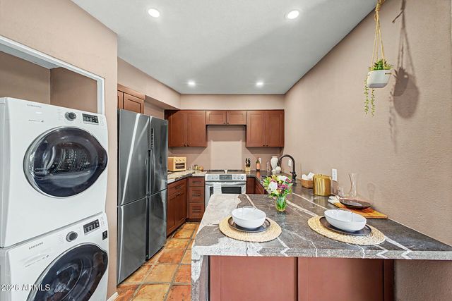 385 W PIERSON Street A4, Phoenix, AZ 85013