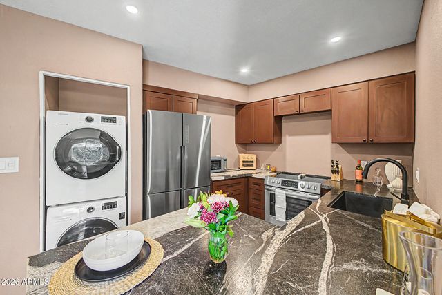 385 W PIERSON Street A4, Phoenix, AZ 85013