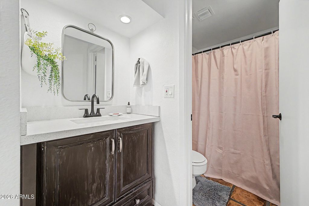 Image 16 of property listing at 385 W PIERSON Street A4, Phoenix, AZ 85013