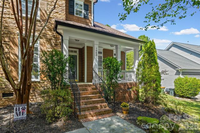 1063 Hunters Run Drive, Tega Cay, SC 29708