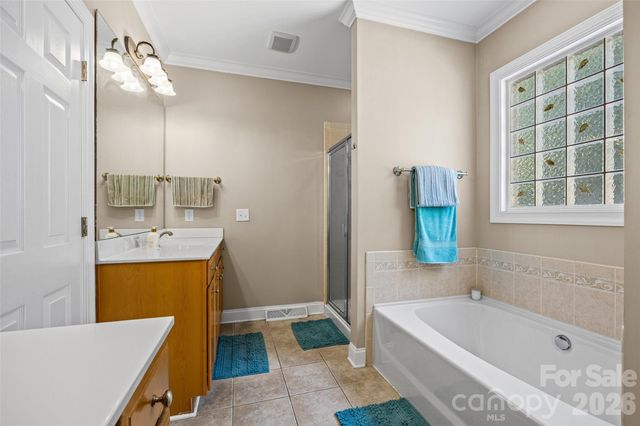 1063 Hunters Run Drive, Tega Cay, SC 29708