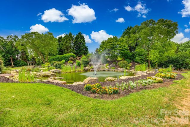 1063 Hunters Run Drive, Tega Cay, SC 29708