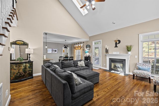 1063 Hunters Run Drive, Tega Cay, SC 29708