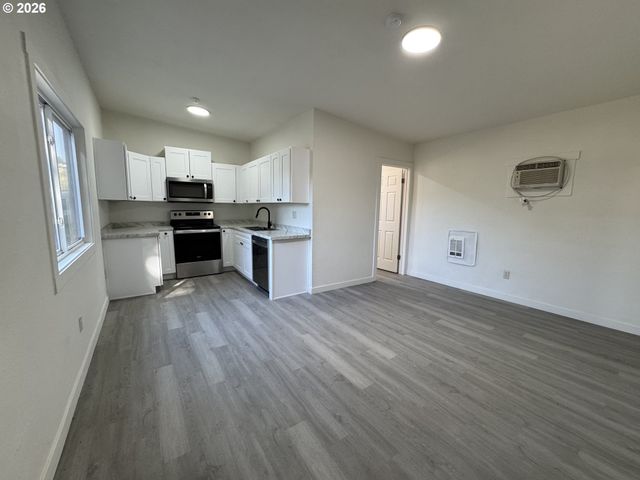 316 Sw 22ND St, Pendleton, OR 97801