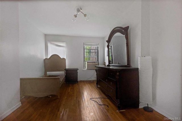 422 Bedford Avenue, Brooklyn, NY 11249