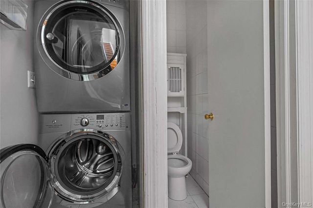 422 Bedford Avenue, Brooklyn, NY 11249