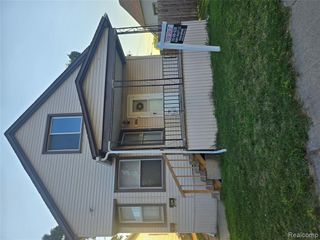 9727 Dequindre Street, Hamtramck, MI 48212