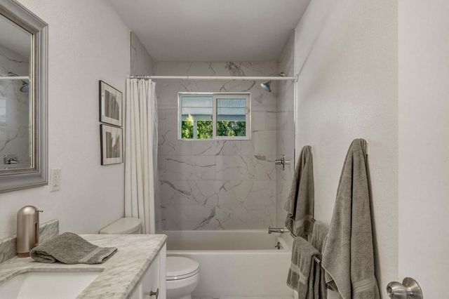 3772 E Camino Parocela, Palm Springs, CA 92264