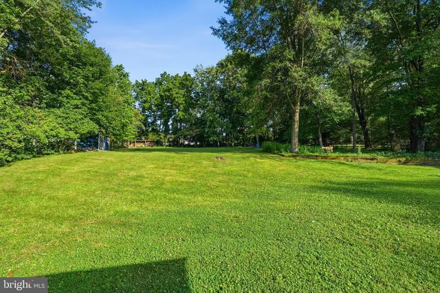 607 MCKEAN RD, Ambler, PA 19002
