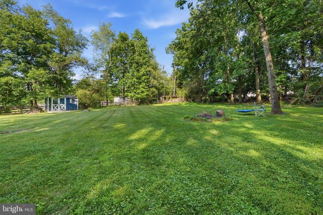 607 MCKEAN RD, Ambler, PA 19002