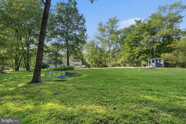 607 MCKEAN RD, Ambler, PA 19002