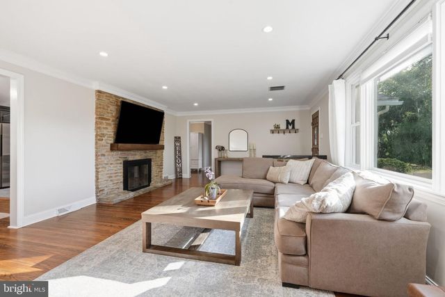 607 MCKEAN RD, Ambler, PA 19002