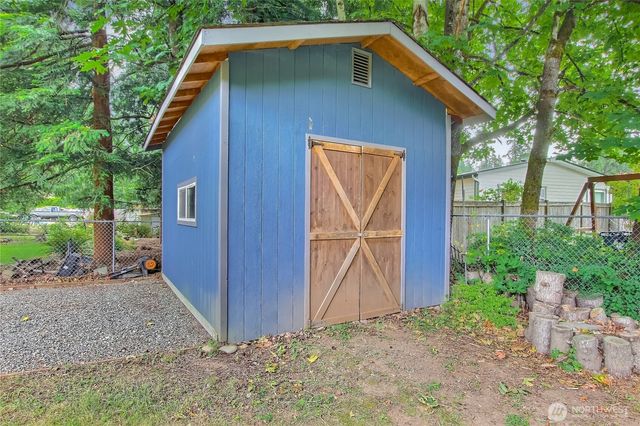 18233 SE 262nd Place, Covington, WA 98042