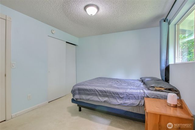 18233 SE 262nd Place, Covington, WA 98042