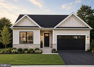 225 PILGRIM DR, Lancaster, PA 17603