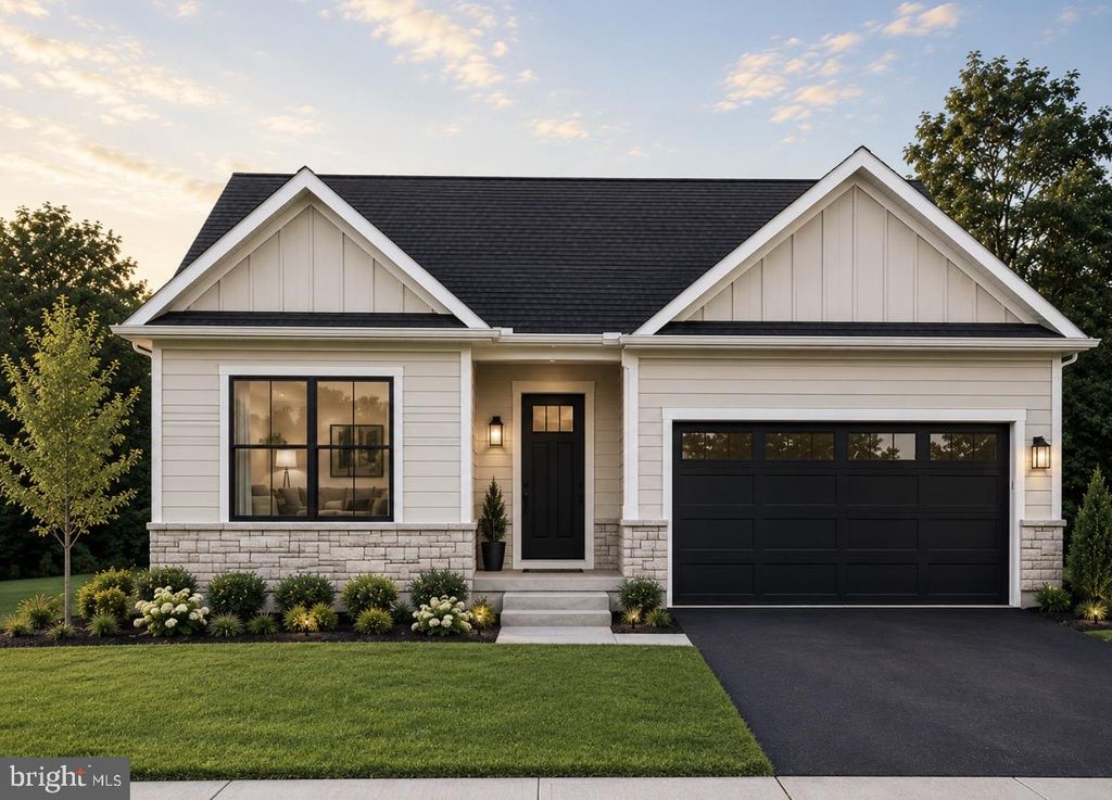 225 PILGRIM DR, Lancaster, PA 17603