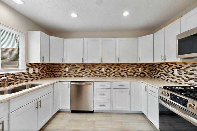 4724 Crest Avenue SE, Albuquerque, NM 87108