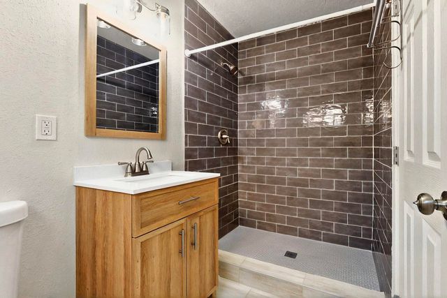 4724 Crest Avenue SE, Albuquerque, NM 87108