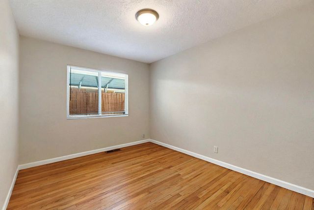 4724 Crest Avenue SE, Albuquerque, NM 87108