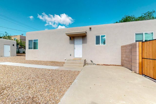 4724 Crest Avenue SE, Albuquerque, NM 87108
