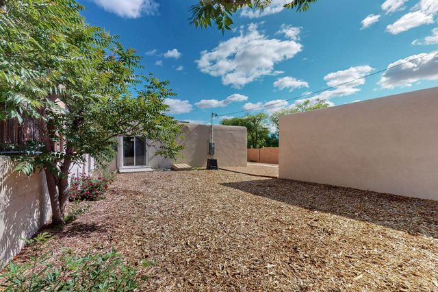 4724 Crest Avenue SE, Albuquerque, NM 87108