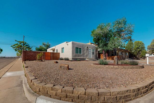 4724 Crest Avenue SE, Albuquerque, NM 87108