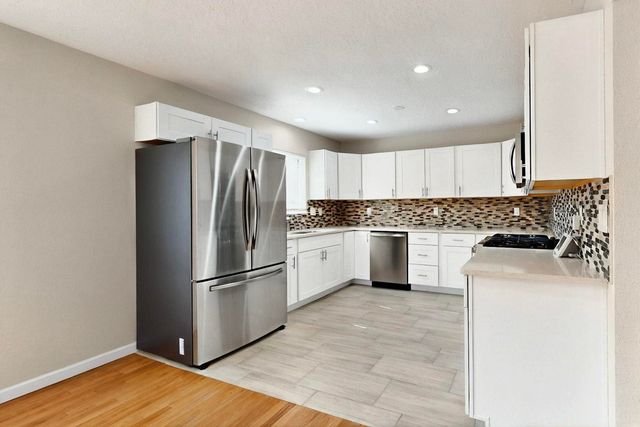 4724 Crest Avenue SE, Albuquerque, NM 87108