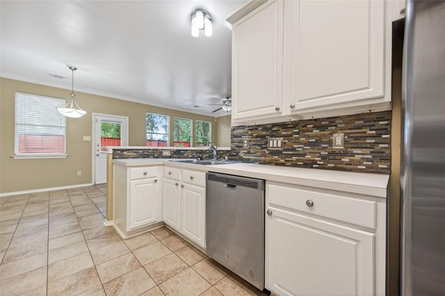 54 Blue Creek, The Woodlands, TX 77382