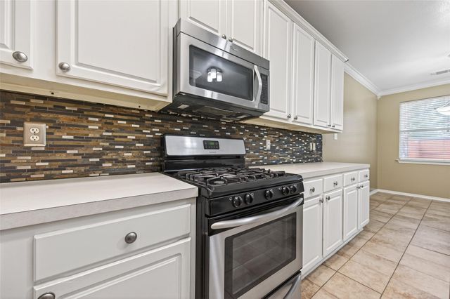 54 Blue Creek, The Woodlands, TX 77382