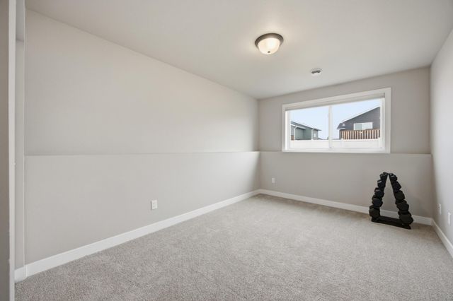 6769 70th Avenue S, Horace, ND 58047