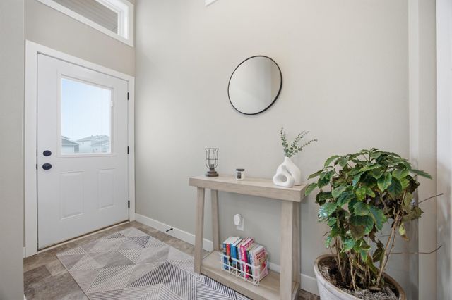 6769 70th Avenue S, Horace, ND 58047